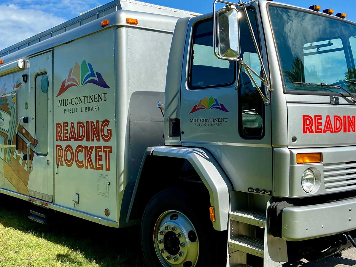 Reading Rocket: Family Literacy Outreach